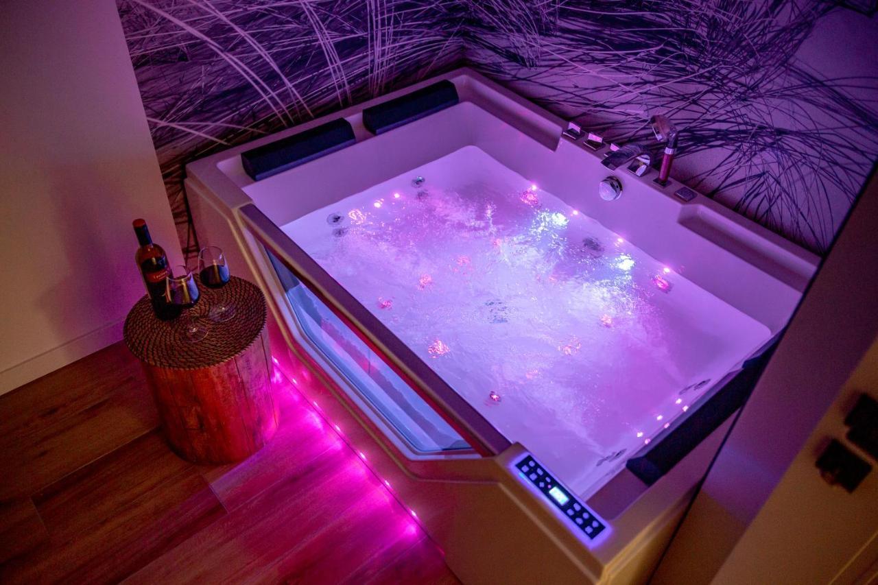 Apartament Z Jacuzzi & Sauna Chillout Kolobrzeg Exterior photo